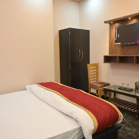 Hotel Ps Residency Bénarès Extérieur photo