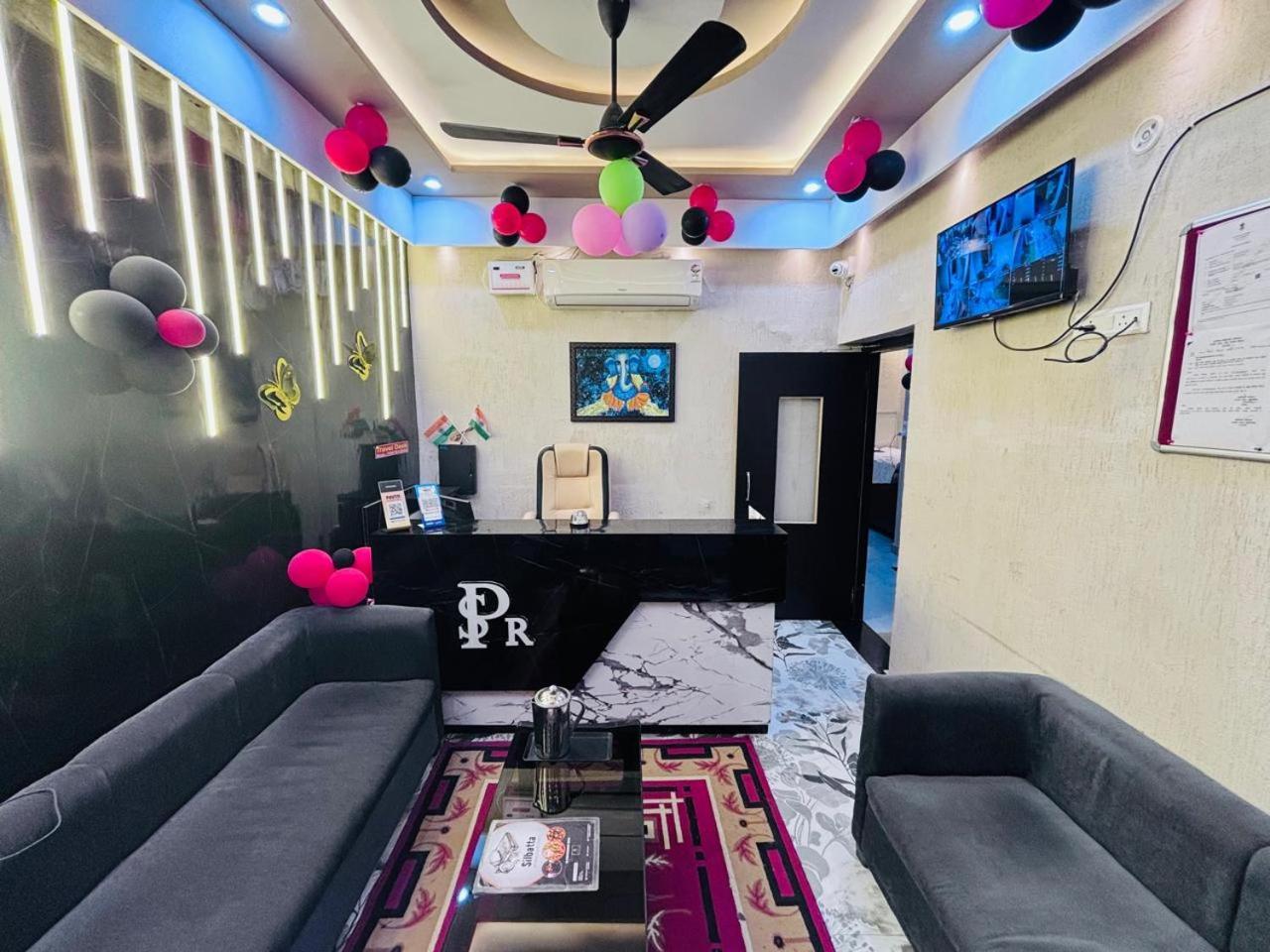 Hotel Ps Residency Bénarès Extérieur photo